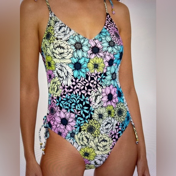 Salt + Cover 1-pc Swim Suite Sz Med - Picture 1 of 7